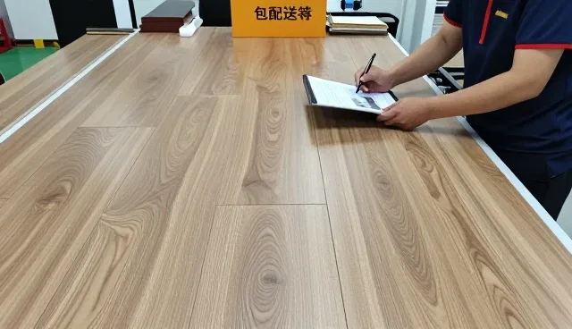 沈阳伟业木业地板厂推动地板向智能化方向发展